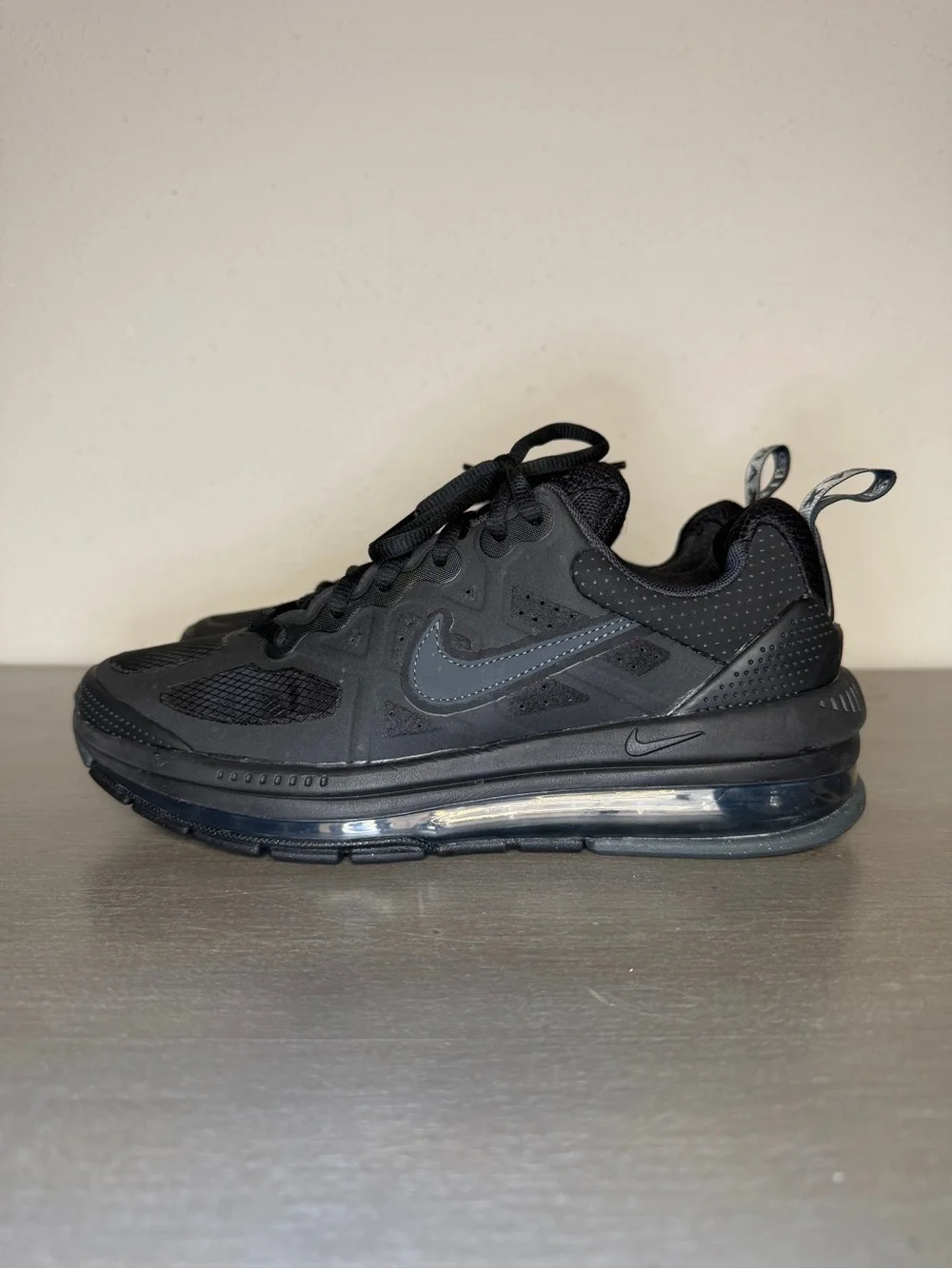 Nike Air Max Genome GS Triple Black CZ4652-001 Size 5.5Y Kids Running Shoes - Picture 2 of 9
